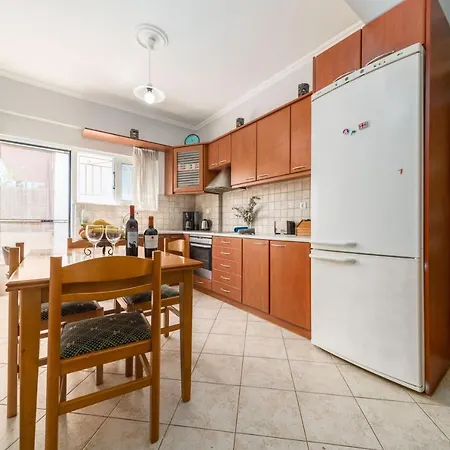 Lucky House アパート