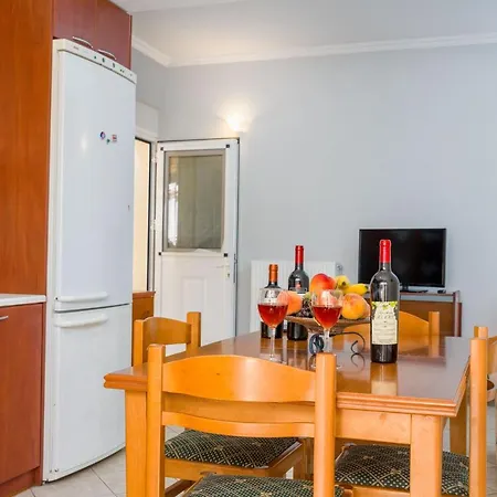 Apartament Lucky House
